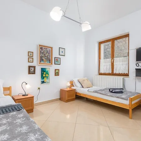 Apartment-old Town-dundo *