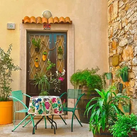 Apartment-old Town-dundo דירה