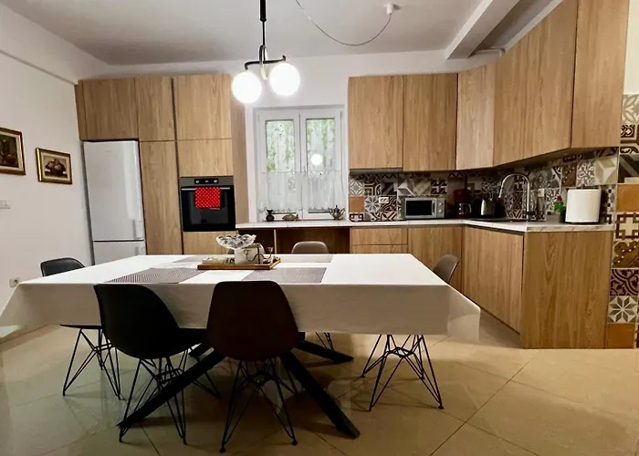 Apartment-old Town-dundo *