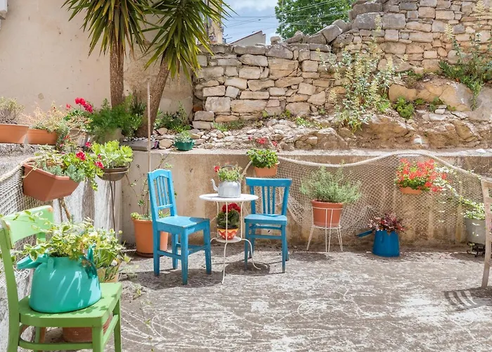 Apartment-old Town-dundo شقة بولا